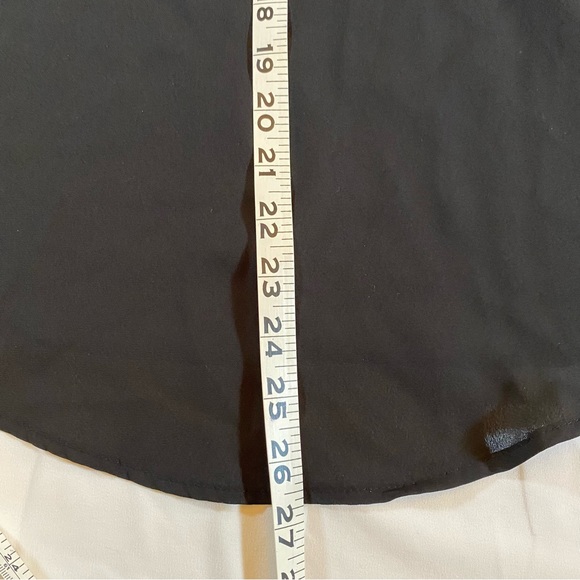 One Clothing Lace sleeve tunic top with keyhole neckline in back - Picture 8 of 9